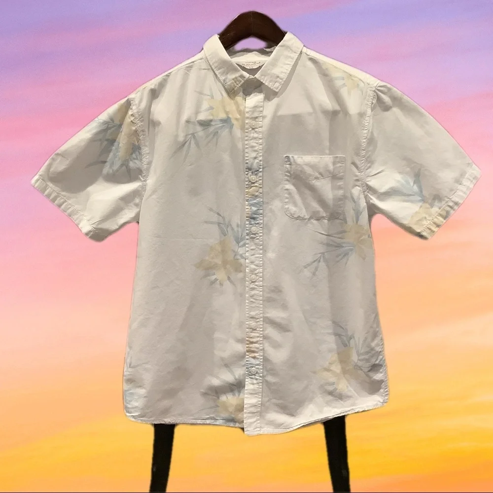 Cotton On Vintage remastered white Hawaiian button down short sleeve shirt|small - Picture 2 of 4
